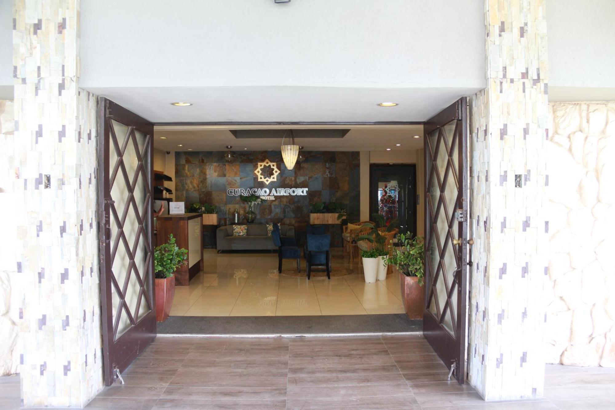 Curacao Airport Hotel Вилемстад Екстериор снимка